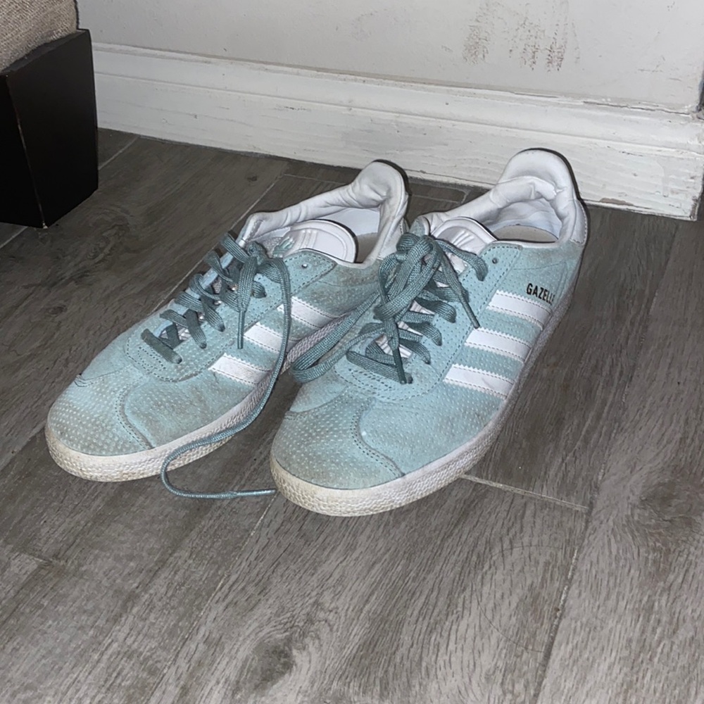 Adidas casual